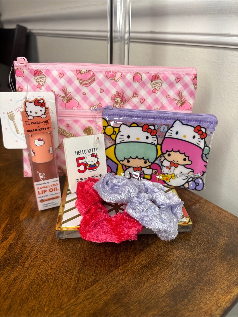 🔥Hello Kitty & Friends Pink and Purple Accessory & Lipgloss Bundle - Picture 2 of 7